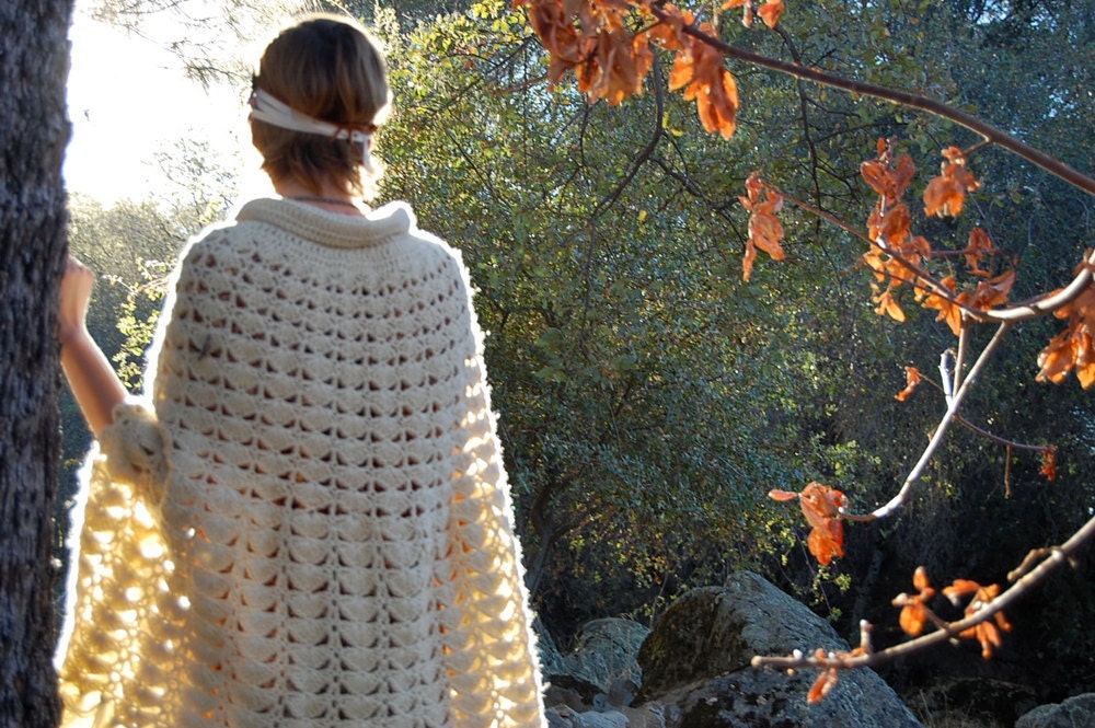 Crochet Poncho Vintage Ivory Chunky Crochet Boho Poncho Cape (one size)