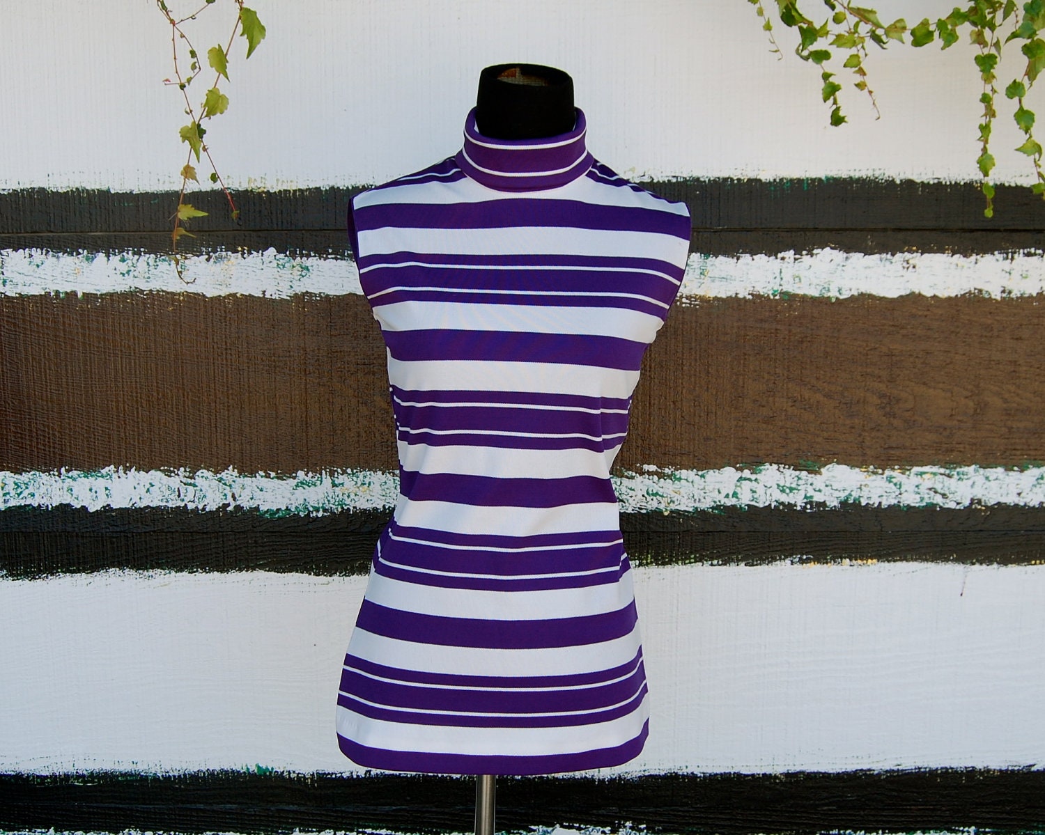 Super Cute Vintage Knit Top