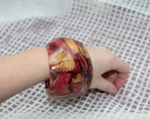 Memories Saved OOAK handmade Enormous resin chunky bangle with dried roses