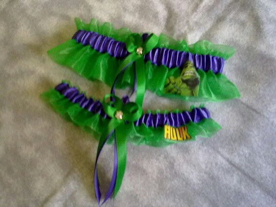 Handmade wedding garters keepsake and toss HULK wedding garter set for Dyanambowman