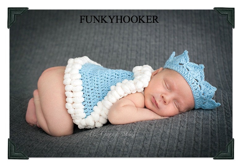 0-3mo Little Prince Crown and Cape Photo Prop