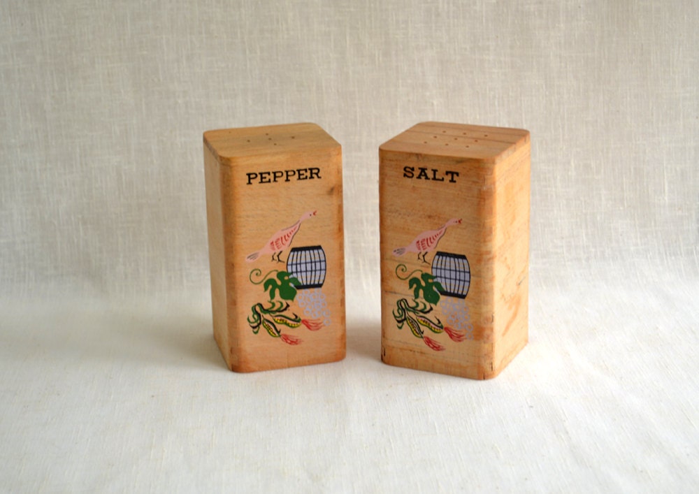 Wood BBQ Shakers