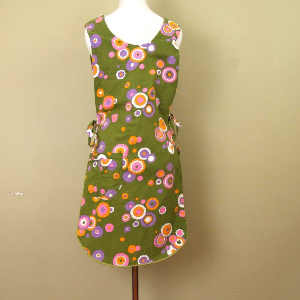 vintage floral smock apron pinny