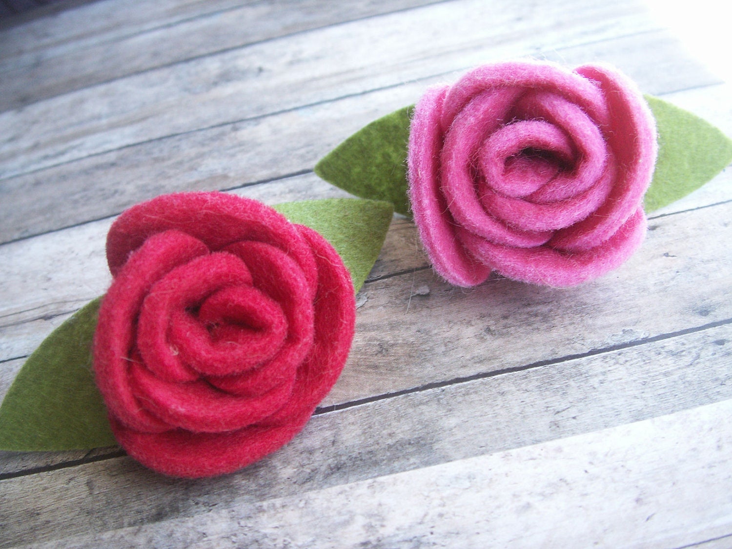large felted rose hair barrettes - stylishsmithereens