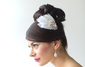 Ivory Fascinator, Feather Fascinator, Bridal Fascinator, Feather Hair Clip, Head Piece, Wedding Hair Accessory