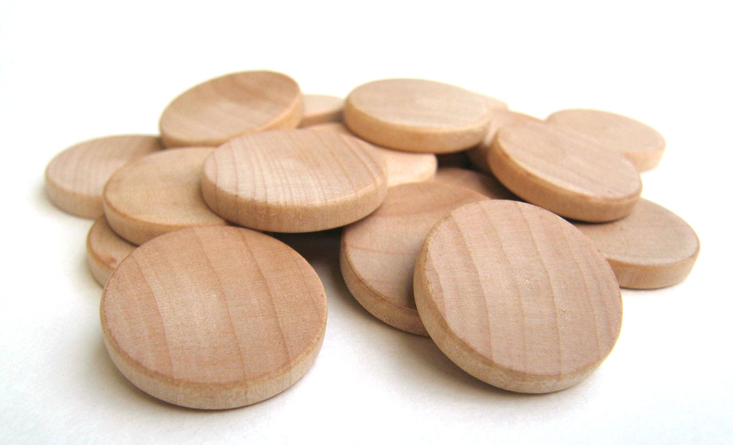 50 - 3/4" Unfinished Wood Small Circles - 3/4 Inch (19 mm) - Wooden Discs for Crafting