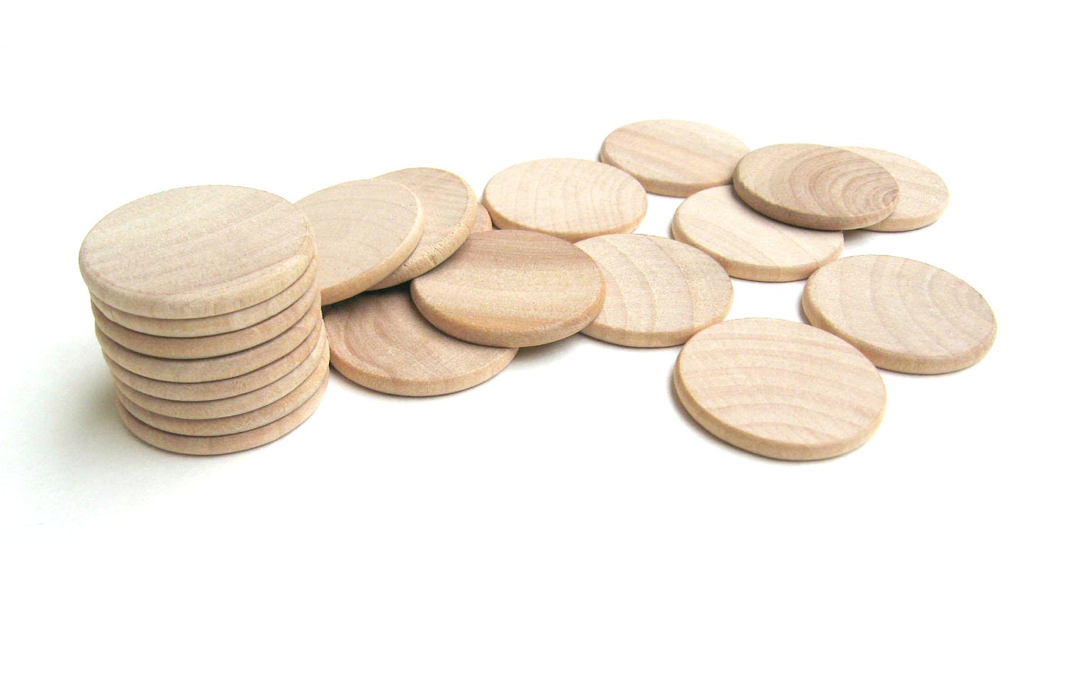 100 - 1 1/4" Unfinished Wood Circles - 1 1/4 Inch (3 cm) - Wooden Discs for Crafting