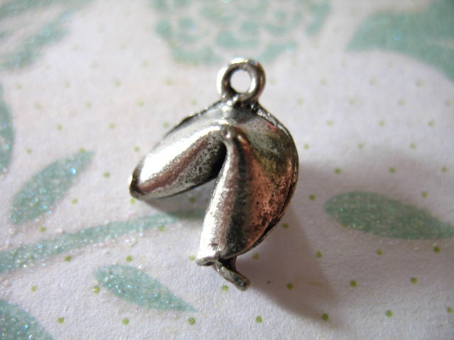 Shop Sale..  FORTUNE COOKIE Charm Pendants, 1 pc, 15X15 mm, 3D 3 D, Silver Plated Pewter, luck cookie chinese food baker cooking jj