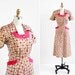 vintage 1930s dress / 1940s dress / Gold and Raspberry Novelty Print Cotton Pockets Dress