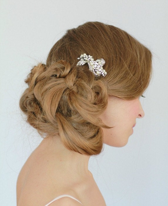 Bridal hair comb, vintage inspired wedding hair, hair jewelry adorment, wedding hair accessories- Style 250
