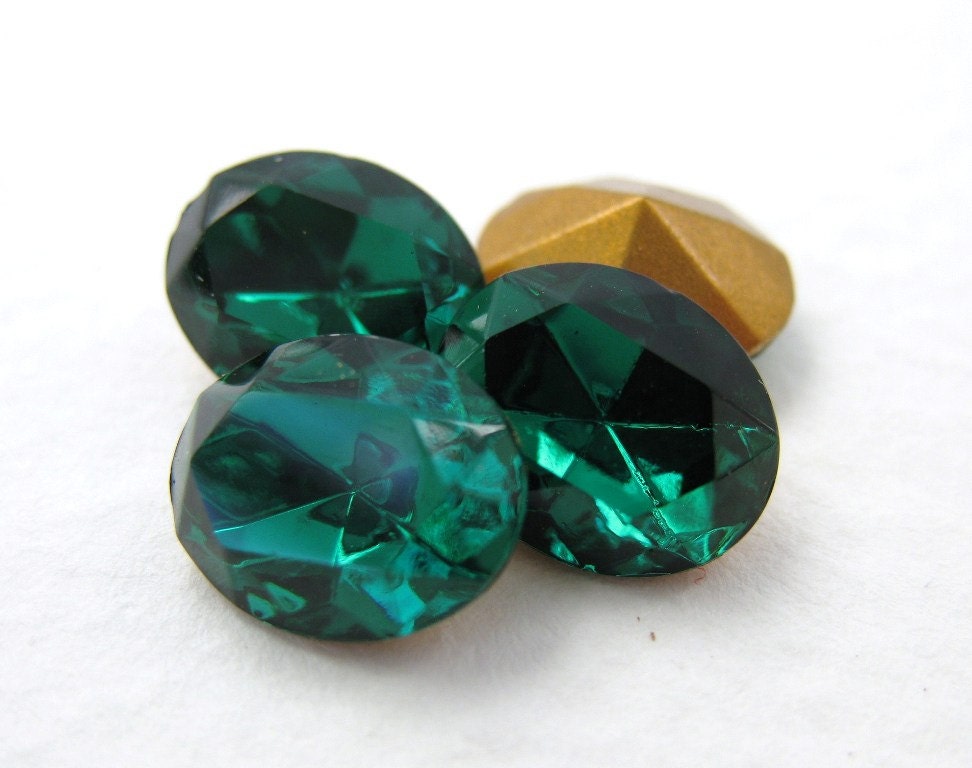 Vintage Swarovski Crystal Rhinestone Emerald Green Oval Glass Jewel 10x8mm swa0294 (4)