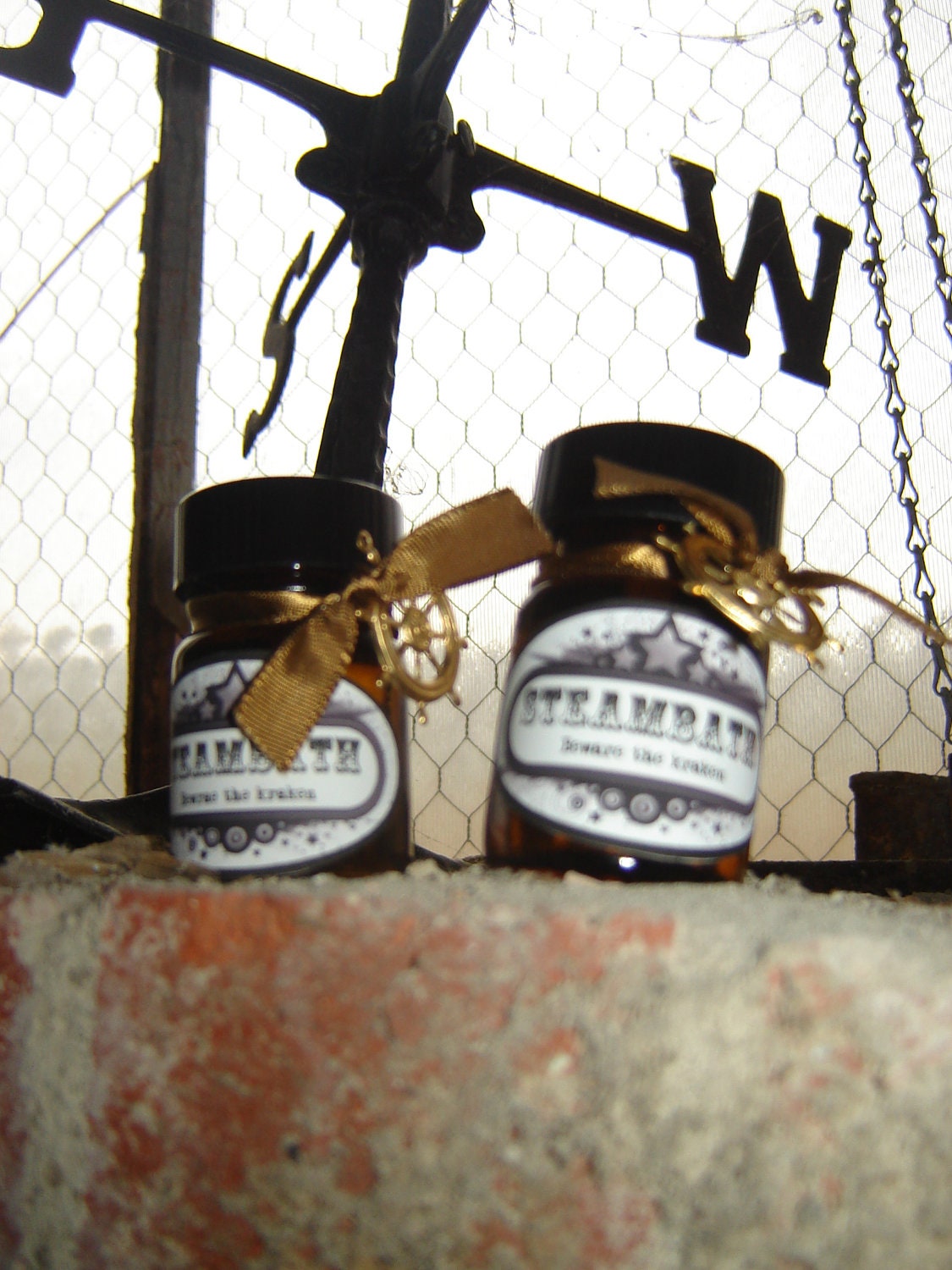 INFERNO - Artisan Perfume 1/2 oz- NEW for WINTER 2012 - Hell Fire, cinamon bark, canabbis flower and black tea, Unisex