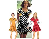 1970s Princess Mini Dress Vintage Pattern Simplicity 5466 Butterfly Sleeve Flared Bust 34