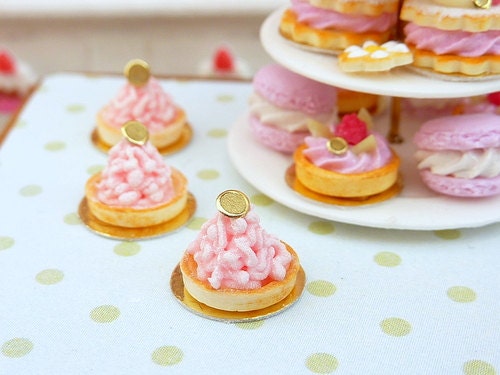 Pink Strawberry 'Mont Blanc' Tartlet - 12th Scale Miniature Food