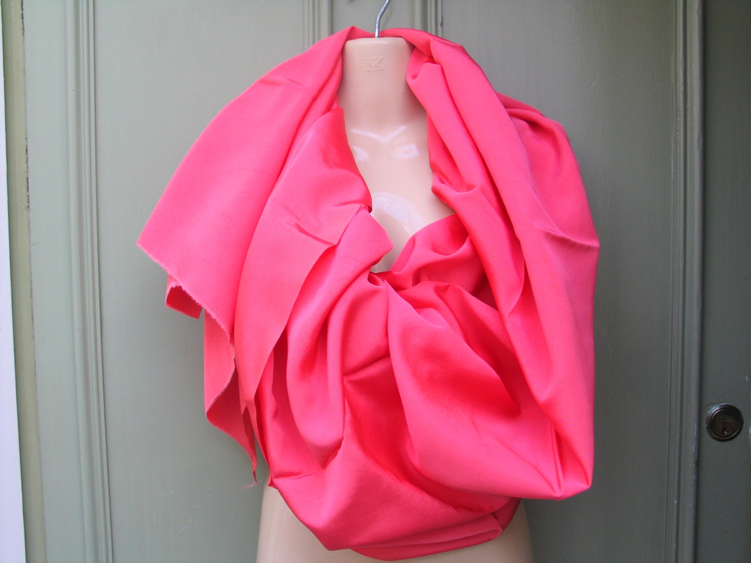 CLEARANCE Length of beautiful plush shocking pink vintage taffeta-style cloth