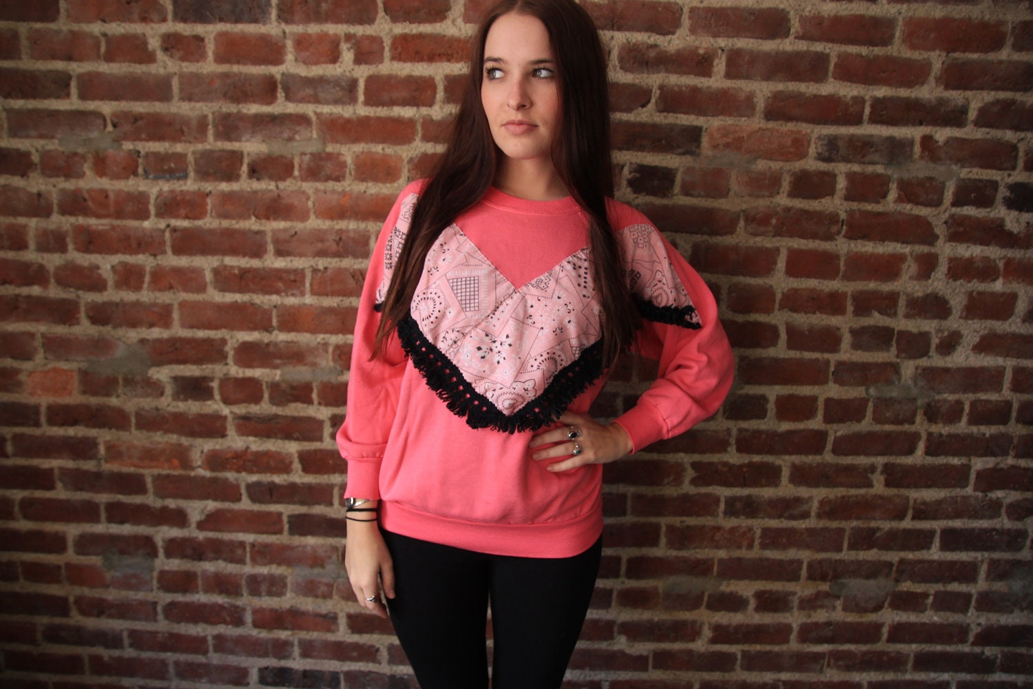 DOLLY WORLD - Amazing 80s Upcycled Sweatshirt Pink Black Fringe Bandana Print Med