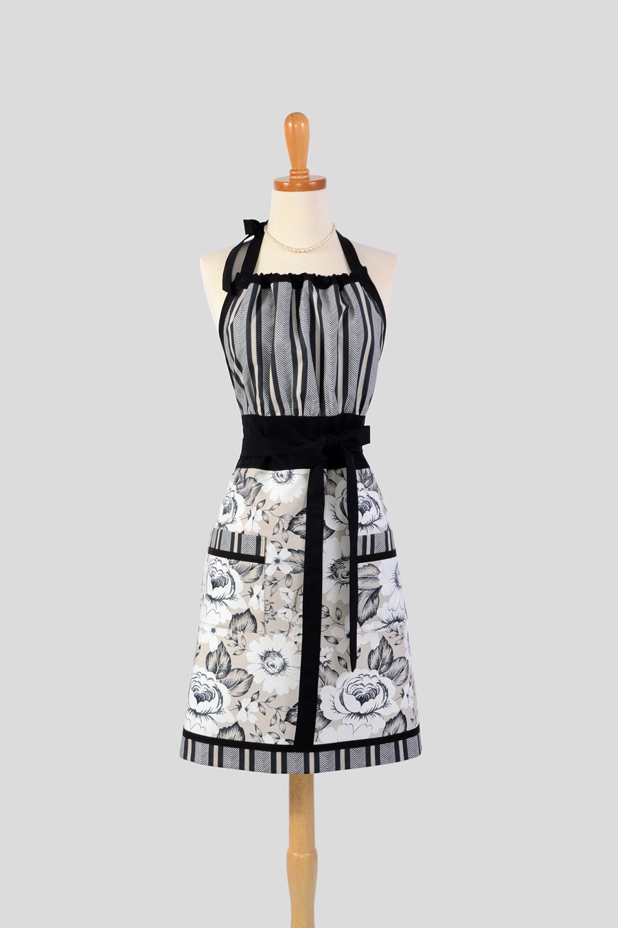 Cute Kitsch Retro Apron / Handmade Full Womens Kitchen Apron in Chef Styling features Dear Stella Fabric Portico