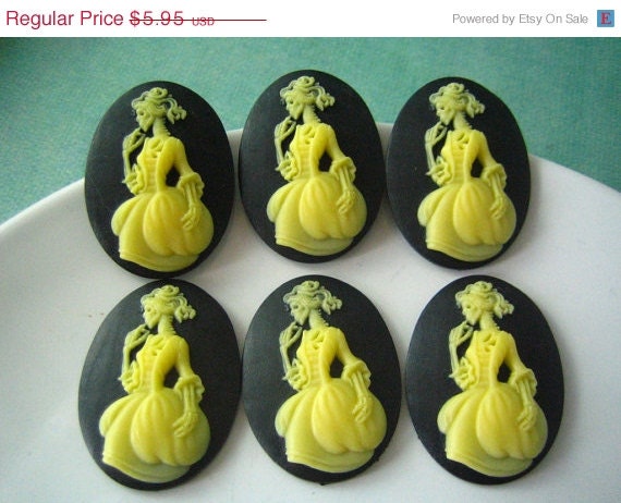 OUT OF BUSINESS-40%0ff 6pc-- 40x30mm Victorian Zombie lolita oval cameo