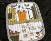 70s Gourmet Fabric Pot Holder Made from Vintage and Reclaimed Materials