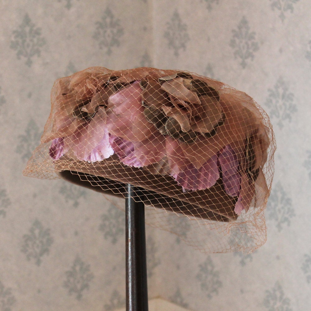 Vintage 1960s Purple Floral Debette Hat