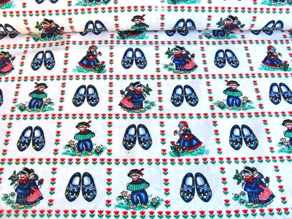 Delft Blue cotton fabric - Dutch print - Fat Eight
