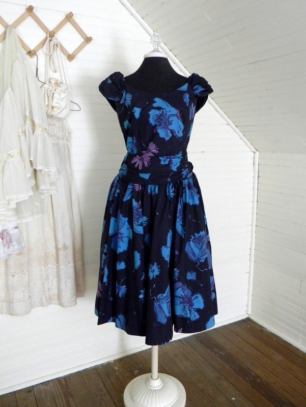 Vintage Laura Ashely Dress, 1950s Style Full Skirt Floral Dress, Size Medium