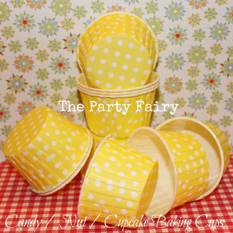 20 Candy / Nut Cups - Cupcake Baking Cups Yellow Dots  - Cupcake Baking Cups, Ice Cream Cups, Sunny Yellow Dot