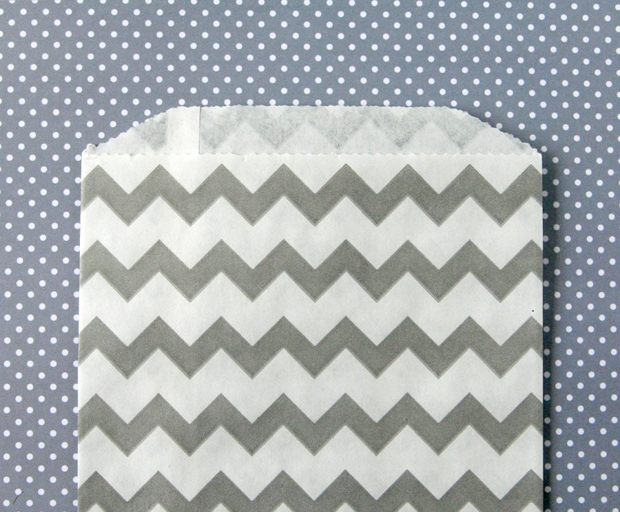 Gray Chevron Goody Bags / Favor Bags / Treat Bags (20) - 5 x 7.5 inches - Midi Size Il_570xn