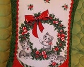 Vintage CATS Kittens CHRISTMAS Holiday PILLOW 16 X 12