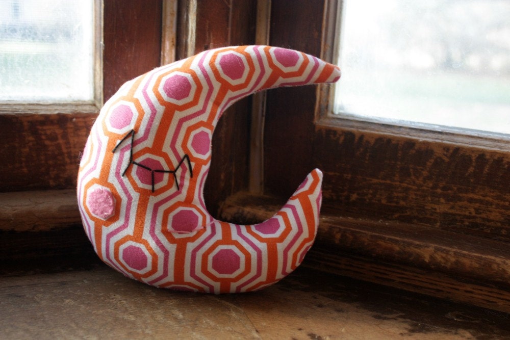 moon rattle, stuffed moon, luna, baby toy, soft toy