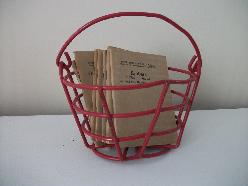 RUStic Charm Vintage Wire basKET