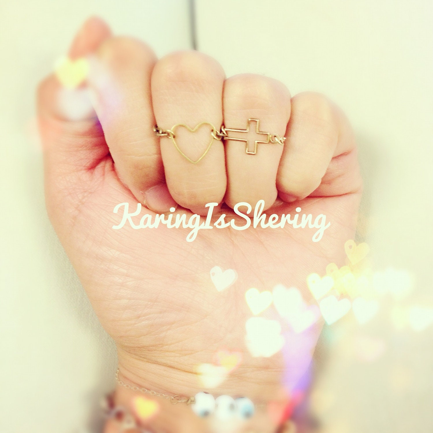 Cross Your Heart Cutout Midfinger Ring