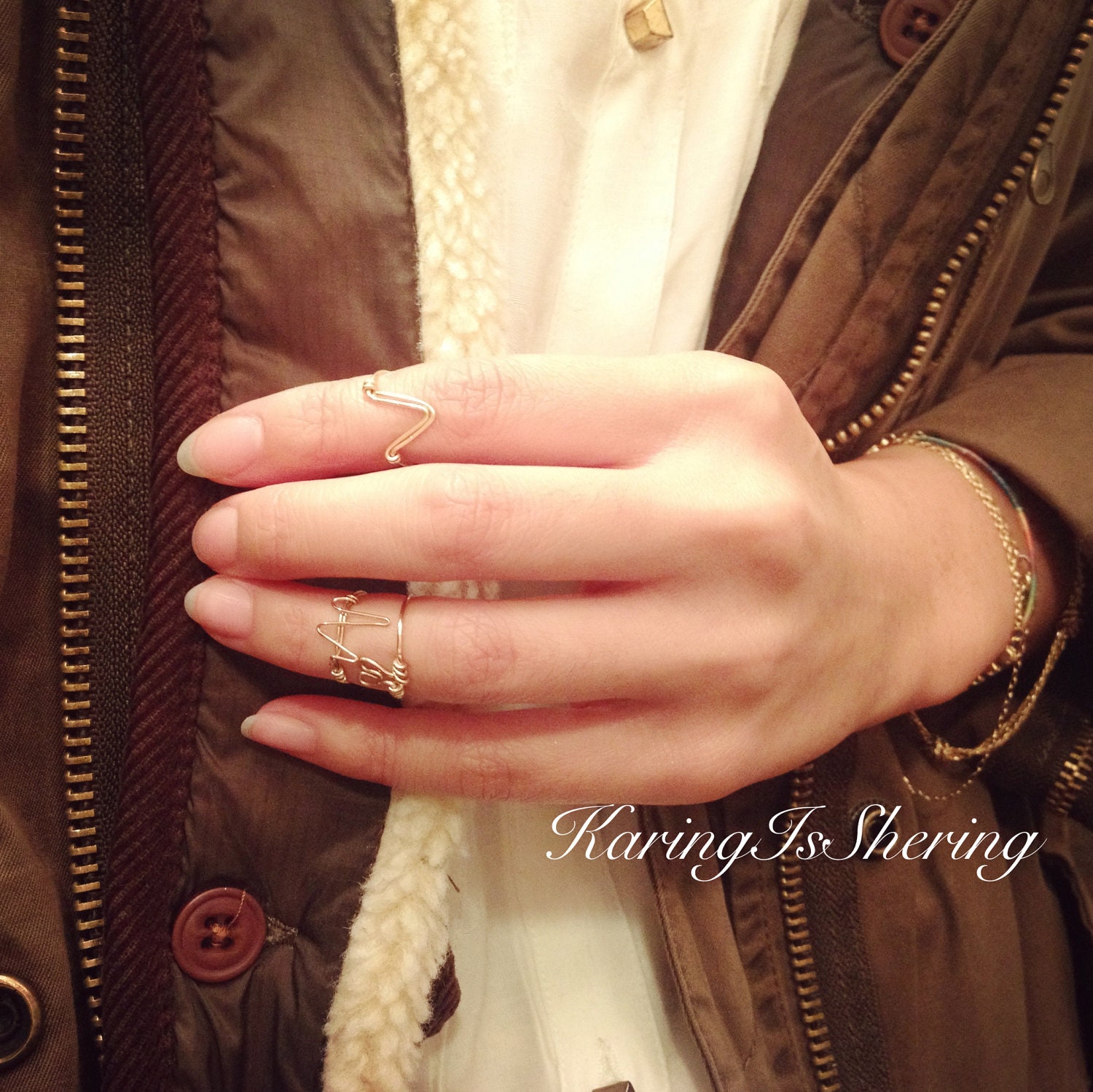 Dagger - Chevron Mid Finger Ring