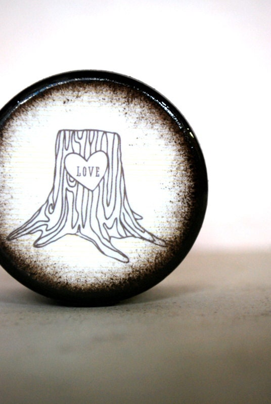 Love Stump Powder Box