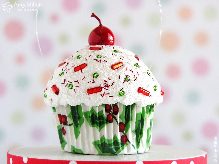 Cupcake Ornament - Mini Christmas Holly Berry