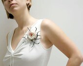 Flower felted brooch - abstract white rose - gray and red wool