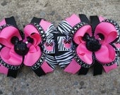 2 Large Minnie Mouse Boutique Hair Bows