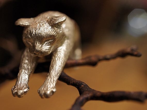Lazy Cat Ring (White)