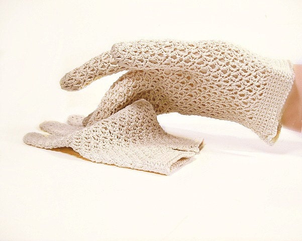 Vintage Ecru Crochet Gloves Wedding Wrist Length Fishnet