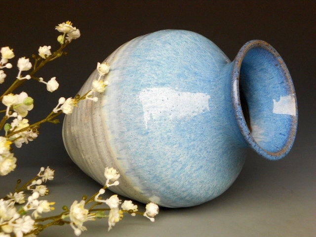 Flower Vase Pottery Blue White Round B