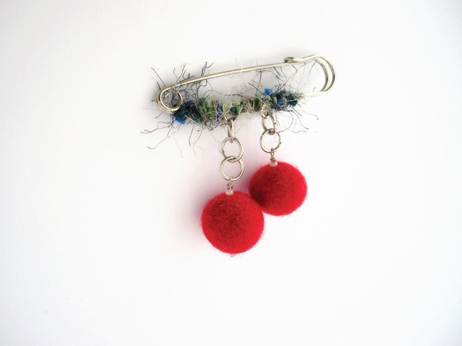 Metal felt and yarn and safety pin brooch - Red felt beads and blue gray yarn