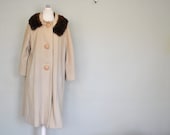 1960s Vintage Winter Coat - 60s Wool Camel with Fur Collar - Fancy Sophisticated Ladies Vintage Coat