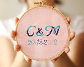 Personalized Wedding date hoop - Custom initials - Embroidered wedding decor - Embroidery hoop Bride and Groom