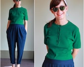 1970s Kelly Green Sweater Shirt  / Vintage 70s Ribbed Sweater Top  /  Small or Medium