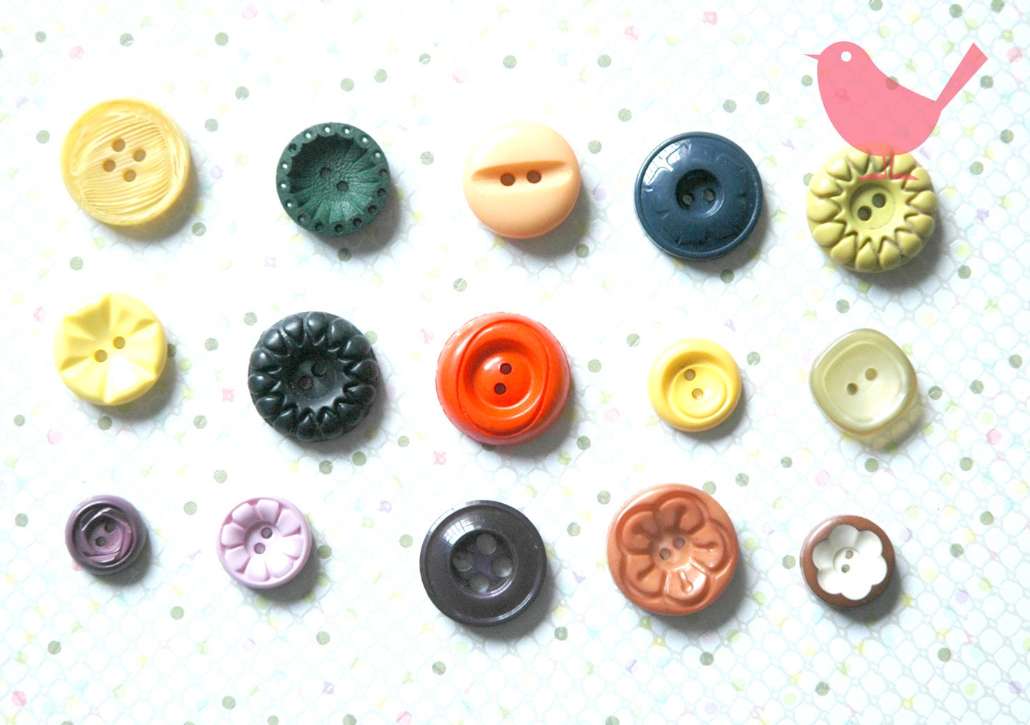 Vintage buttons - 15 colorful flower buttons lot 43