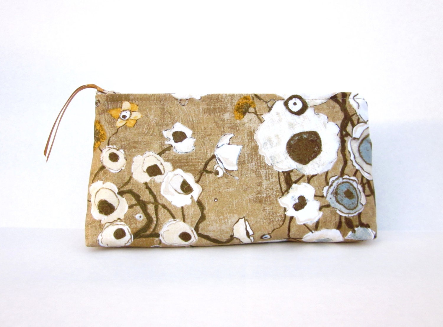 Makeup Bag Cosmetic Case in Tan Floral by waterpath