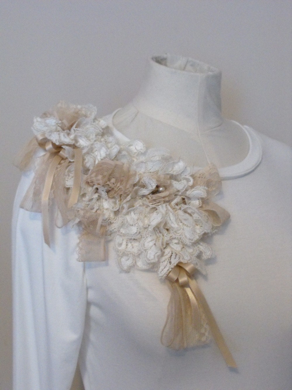 Cream Long Sleeved Shirt Top with Shoulder Corsage Size Medium One of  a Kind