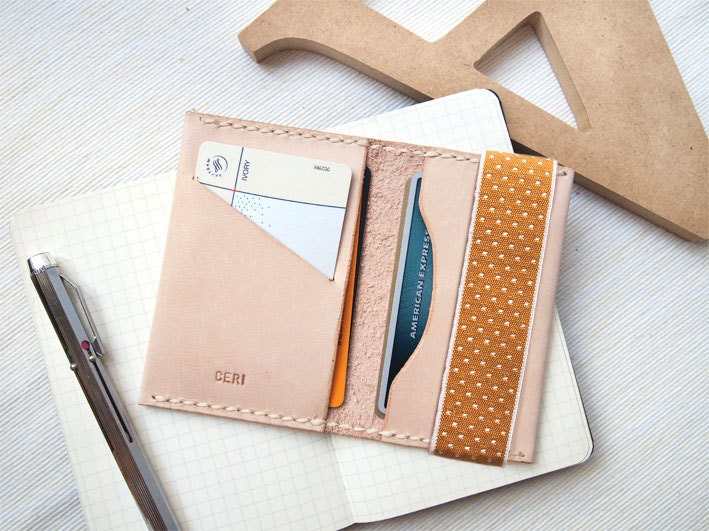 Personalized Card Holder with Elastic Band - Leather - Nude - Hand Stitched
