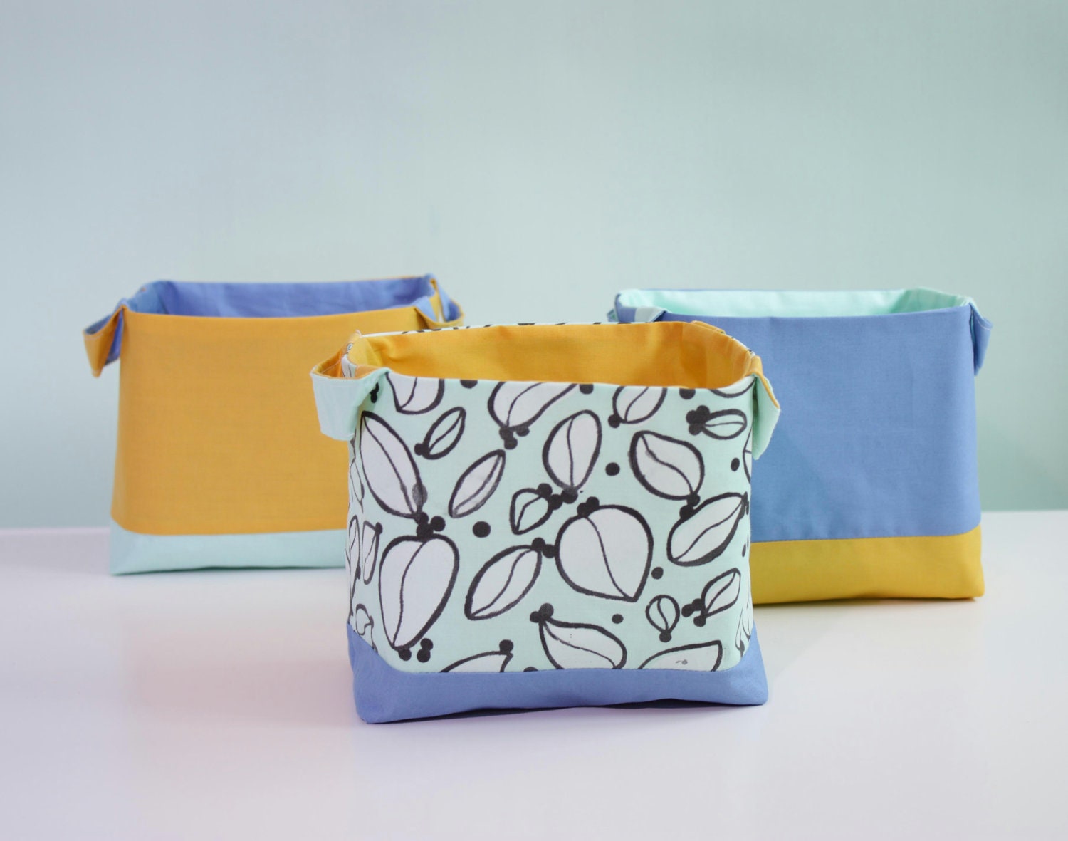 Fabric storage baskets - Leaf and berry print