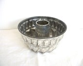 Vintage Bundt Pan
